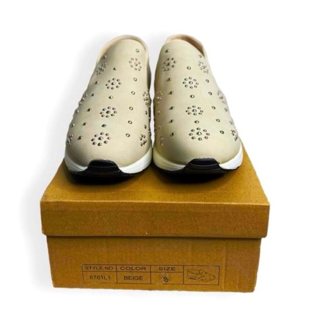 Agatha Paris 6761L1 Studded Beige Fashion Sneakers Size 8 NIB